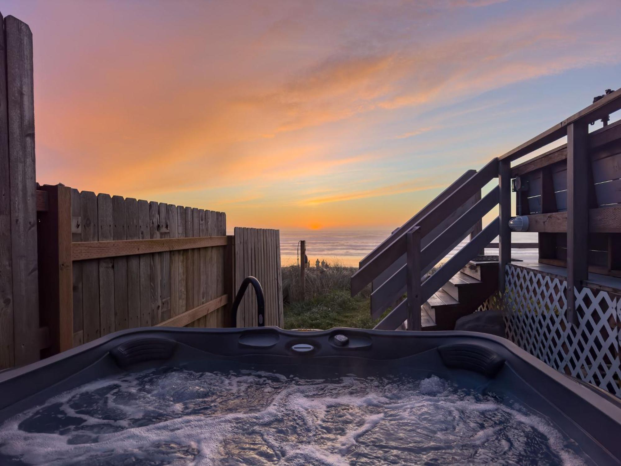 Steps From The Beach! Hottub, $1M Ocean View, Deck Waldport Exterior foto
